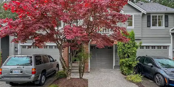 4121 248th SE