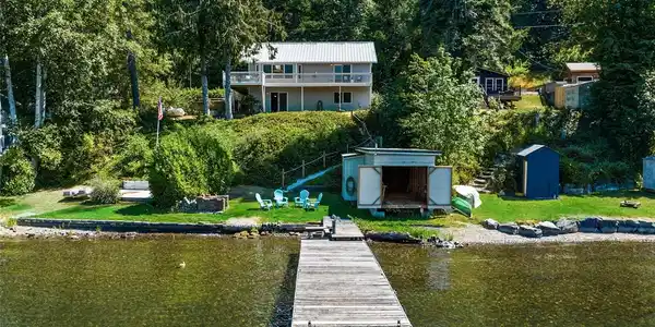 1251 Summit Lake Shore NW
