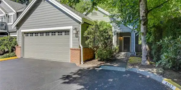 4107 248th SE