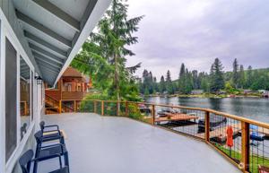 2616 Lake Roesiger