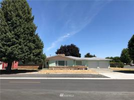 404 N 4th Street