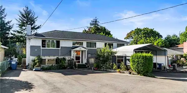 19065 32nd Avenue S