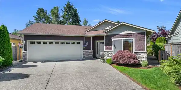 3909 145th SE