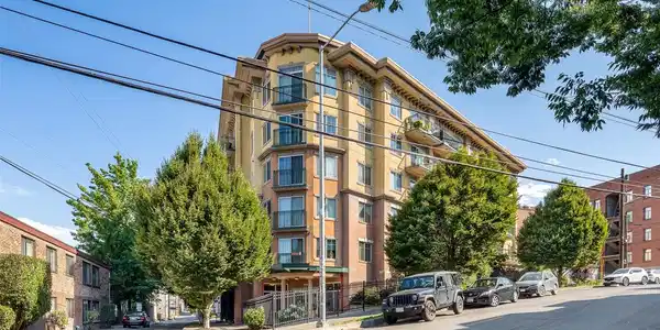 700 Denny