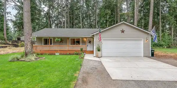22439 Parkcrest SE