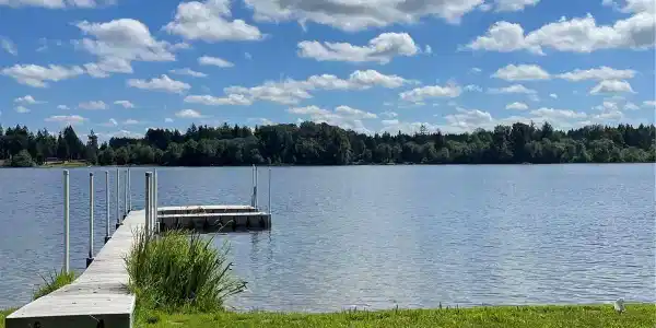 7332 Lakeside SW