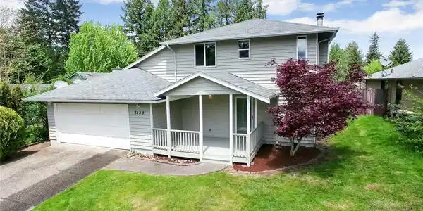 3188 Carpenter Hills SE