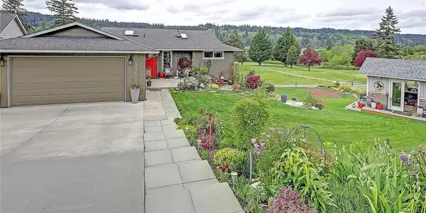 335 Camaloch