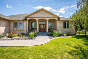 3519 Lakeshore