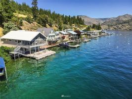 13880 Lakeshore
