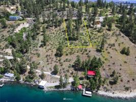 2673 Lakeshore