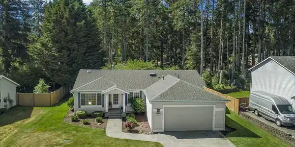 7517 43rd SE