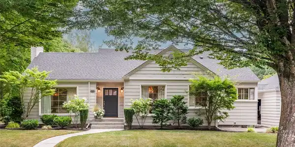 2230 Maple
