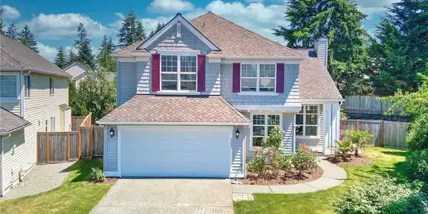4052 251st SE