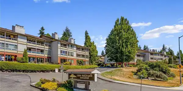 23501 Lakeview