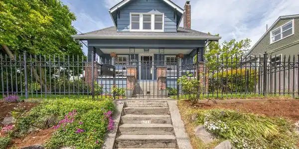 6711 Linden N