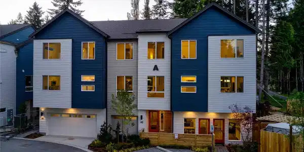 13628 Manor