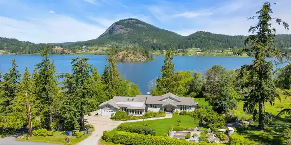 6011 Campbell Lake
