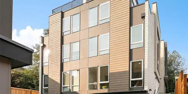3413 B 23rd W