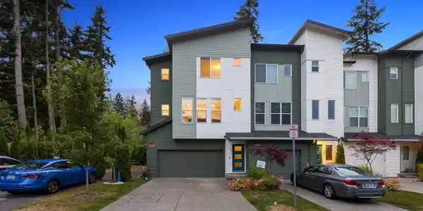 13420 Manor