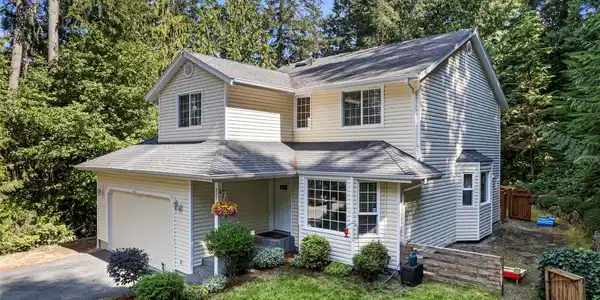 1273 Island Lake