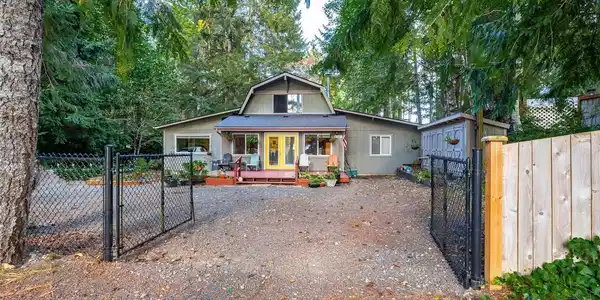 1130 Timberlakes E