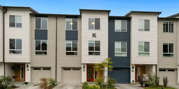 13706 Manor