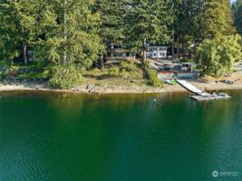 198 Lake Louise SW