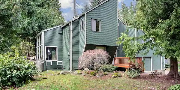 37603 47th S