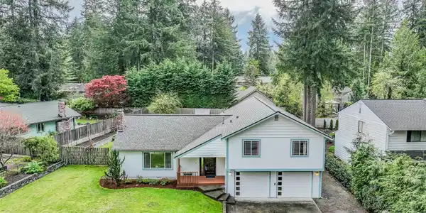 2188 Lakemoor SW