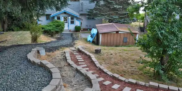 9748 62nd SE