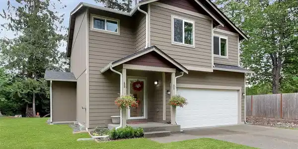 15632 Lindsay SE