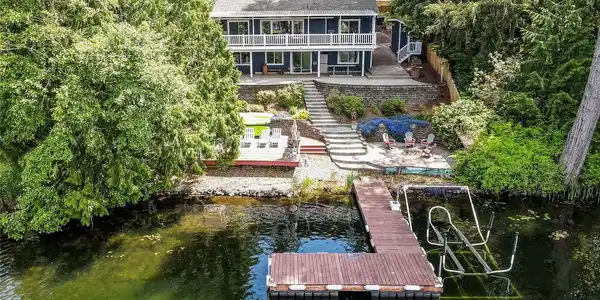 40 Lakeway