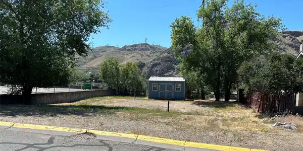 602 Aspen