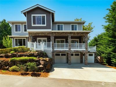 3415 180th NE