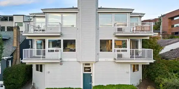 2348 Yale E
