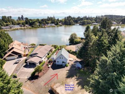 312 Ponderosa NE