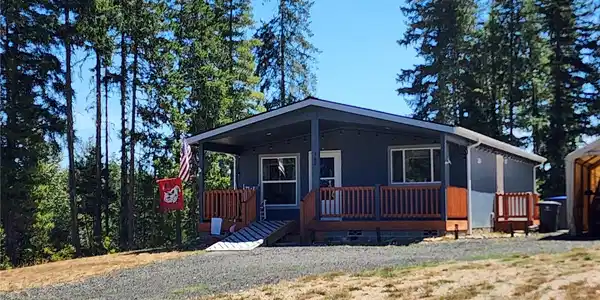 560 Haven Lake