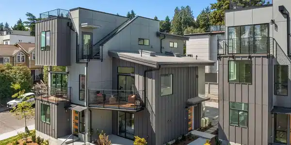 3801 Gilman W