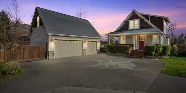 7708 211th E