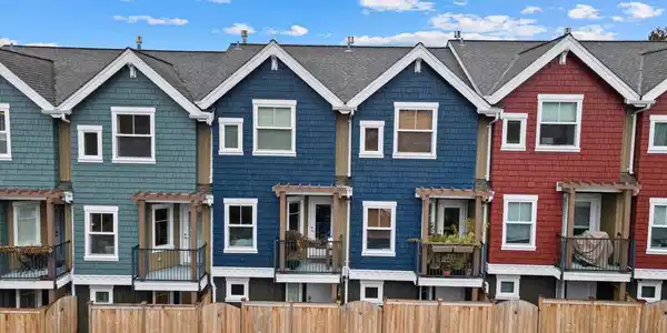 7416 4th NE