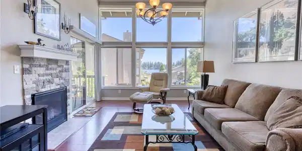17303 Spanaway Loop S