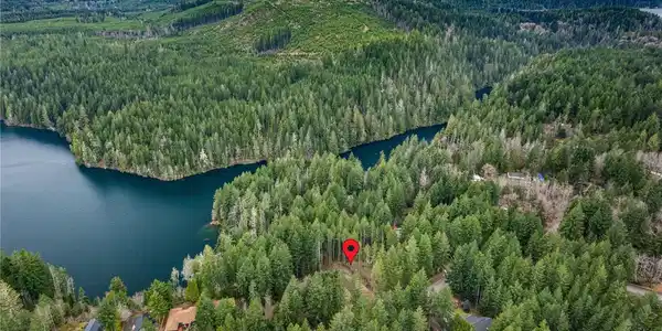 240 Mountain View