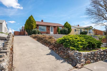 449 Ridge