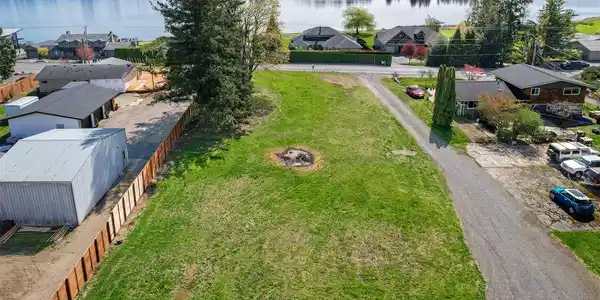 206 Wiser Lake