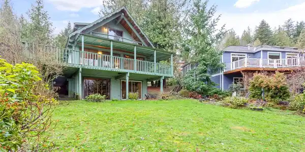 33 Longshore