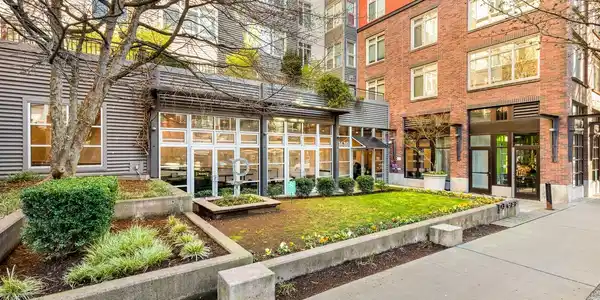 1610 Belmont