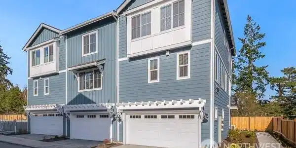 13730 Manor