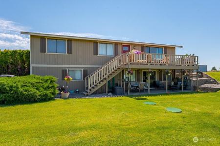 3096 Arrow NE