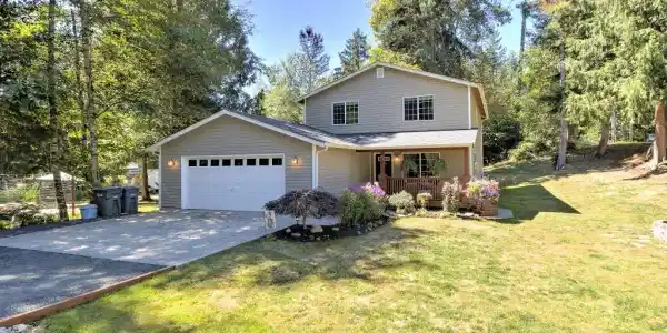151 E Galway Road